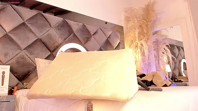 Snapshot of sofhiaa_adaams chatting on 30, 10, 2025 sofhiaa adaams online show from 30, 10, 2025