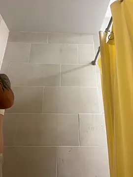 Snapshot of lookin4excitement23 chatting on 29, 9, 2025 lookin4excitement23 online show from 29, 9, 2025