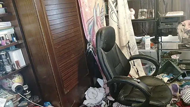 Ombeline1 online show from 10, 4, 2026