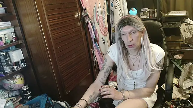 Ombeline1 online show from 19, 4, 2026