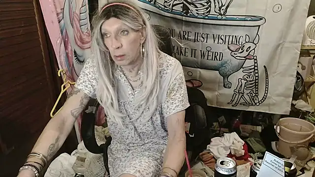 Ombeline1 online show from 18, 2, 2026