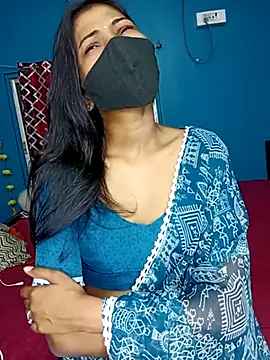 Snapshot of Triha_18 chatting on 9, 3, 2025 Triha 18 online show from 9, 3, 2025