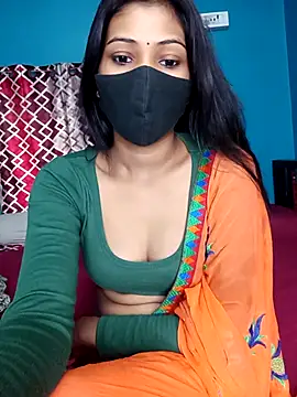 Snapshot of Triha_18 chatting on 13, 3, 2025 Triha 18 online show from 13, 3, 2025