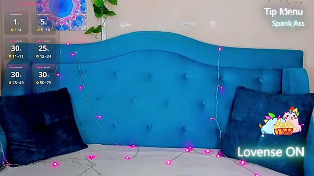 Snapshot of MilliStrii chatting on 18, 10, 2025 MilliStrii online show from 18, 10, 2025