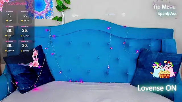 Snapshot of MilliStrii chatting on 15, 11, 2025 MilliStrii online show from 15, 11, 2025