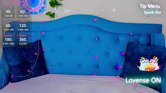 Snapshot of MilliStrii chatting on 28, 11, 2025 MilliStrii online show from 28, 11, 2025