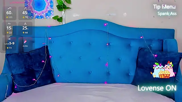 Snapshot of MilliStrii chatting on 1, 12, 2025 MilliStrii online show from 1, 12, 2025