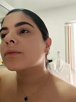 Snapshot of Lia_Hurley chatting on 1, 11, 2025 Lia Hurley online show from 1, 11, 2025