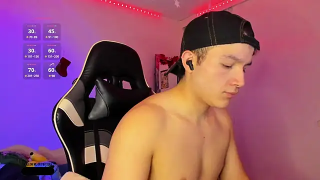 AustinSummerr online show from 31, 12, 2024