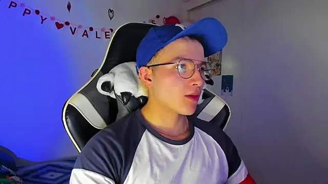 AustinSummerr online show from 10, 2, 2025