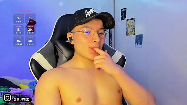 AustinSummerr online show from 3, 1, 2025
