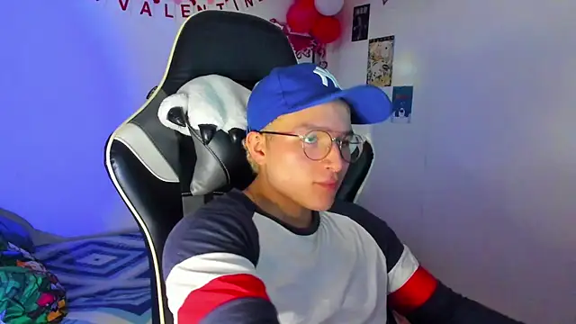 AustinSummerr online show from 10, 2, 2025