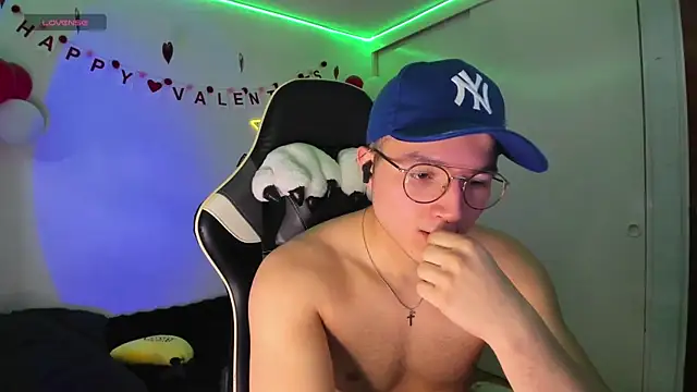 AustinSummerr online show from 20, 2, 2025