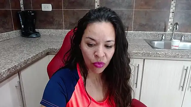 Lizeth Bels online show from 5, 3, 2025
