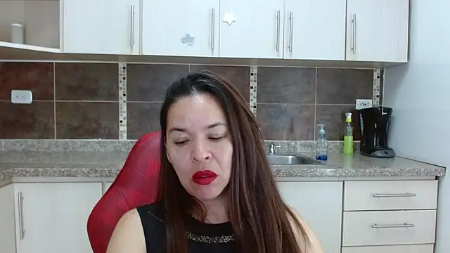 Snapshot of Lizeth_Bels chatting on 8, 5, 2026 Lizeth Bels online show from 8, 5, 2026