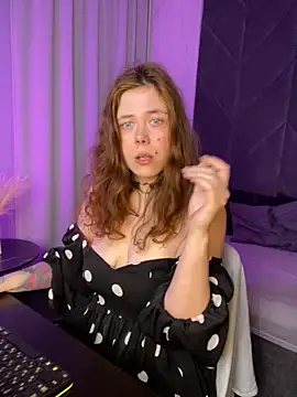 SophiePure online show from 20, 10, 2025