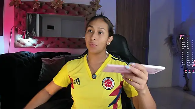 Snapshot of AmelyaMann chatting on 11, 6, 2026 AmelyaMann online show from 11, 6, 2026