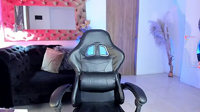 AmelyaMann online show from 21, 6, 2026