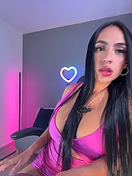 Snapshot of alina_cruz chatting on 14, 11, 2025 alina cruz online show from 14, 11, 2025