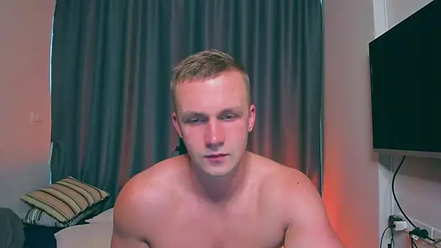 Snapshot of Samuel_Andrew chatting on 18, 3, 2025 Samuel Andrew online show from 18, 3, 2025