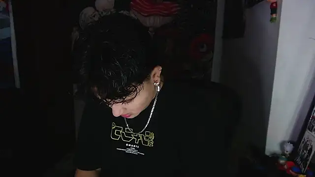 Snapshot of isabeautyx19 chatting on 27, 4, 2026 isabeautyx19 online show from 27, 4, 2026