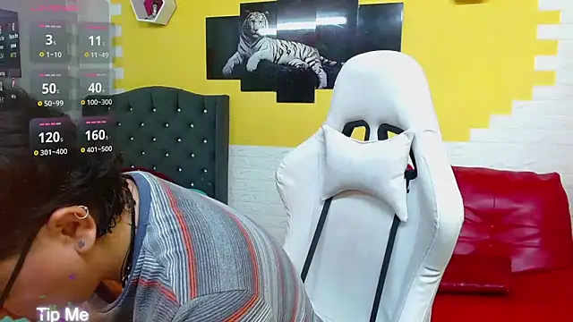 Snapshot of isabeautyx19 chatting on 1, 6, 2026 isabeautyx19 online show from 1, 6, 2026
