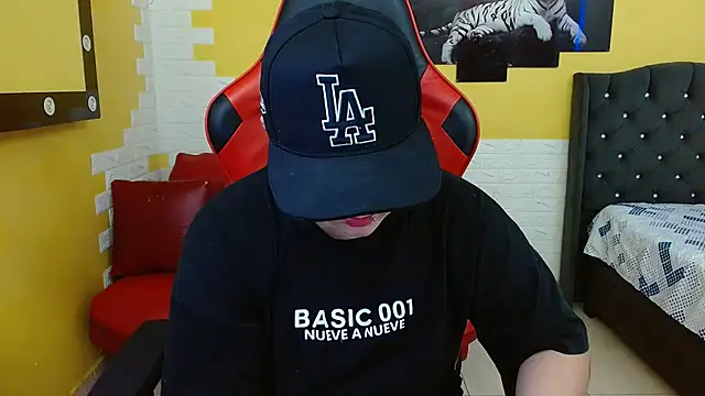 isabeautyx19 online show from 13, 9, 2025