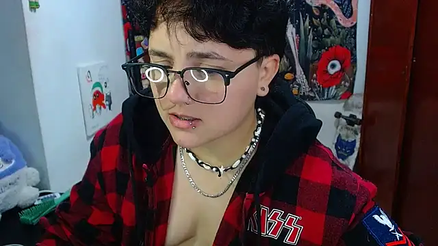 Snapshot of isabeautyx19 chatting on 9, 5, 2026 isabeautyx19 online show from 9, 5, 2026