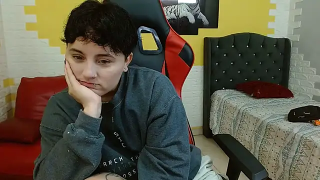 isabeautyx19 online show from 28, 11, 2025