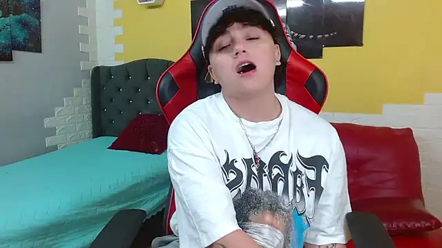 isabeautyx19 online show from 16, 2, 2026