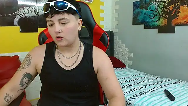 isabeautyx19 online show from 27, 10, 2025