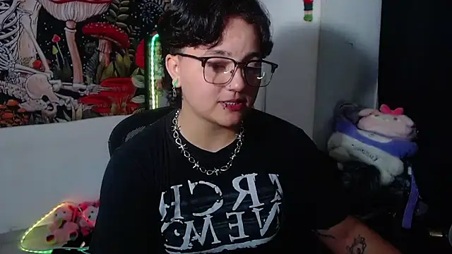 isabeautyx19 online show from 30, 6, 2026