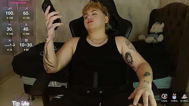 isabeautyx19 online show from 21, 9, 2025