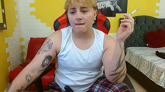 isabeautyx19 online show from 23, 9, 2025