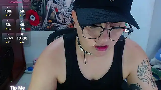 Snapshot of isabeautyx19 chatting on 25, 5, 2026 isabeautyx19 online show from 25, 5, 2026