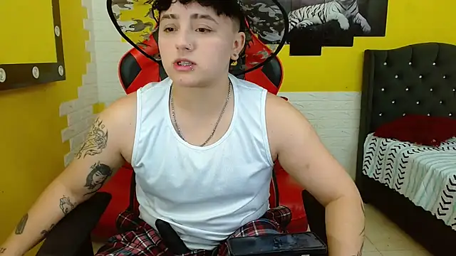 isabeautyx19 online show from 25, 10, 2025