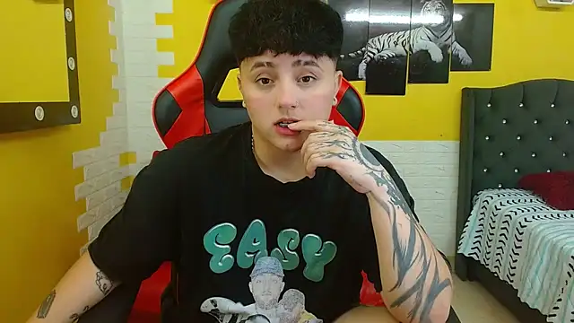 isabeautyx19 online show from 23, 10, 2025