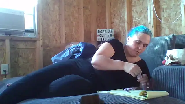 stellaquinn1775 online show from 16, 2, 2026