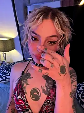 Snapshot of Bonnie_vega chatting on 18, 10, 2025 Bonnie vega online show from 18, 10, 2025