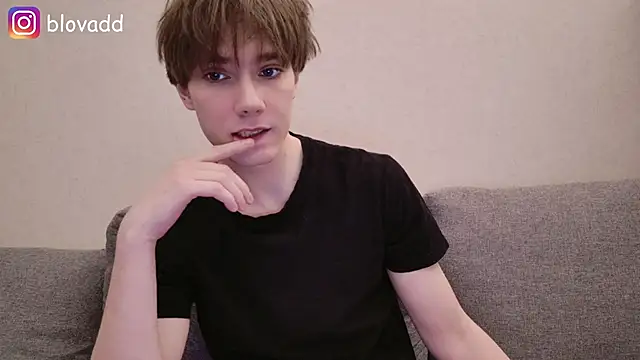 Snapshot of callmenineoneseven chatting on 16, 2, 2026 callmenineoneseven online show from 16, 2, 2026