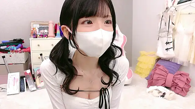 Snapshot of -minami- chatting on 29, 4, 2026 -minami- online show from 29, 4, 2026
