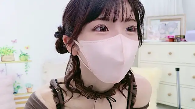 -minami- online show from 12, 10, 2025