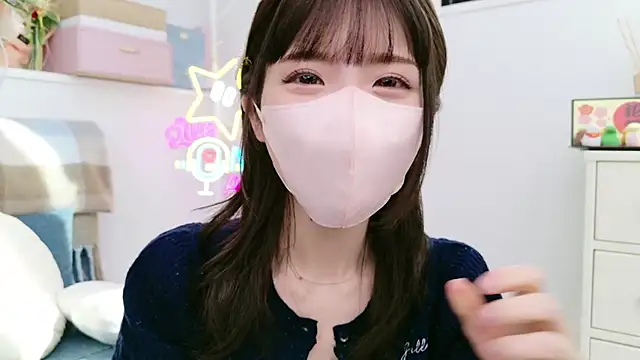 -minami- online show from 5, 1, 2025