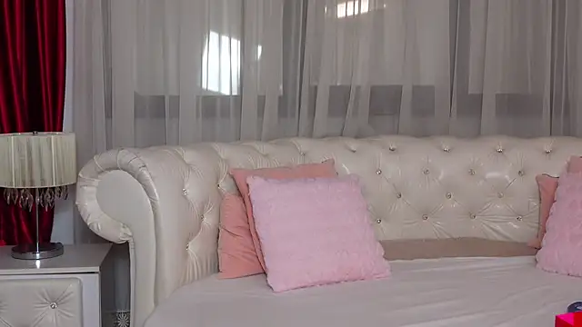 NinaCrystal1 online show from 18, 3, 2025