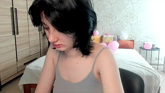 JulisSweet online show from 6, 3, 2025
