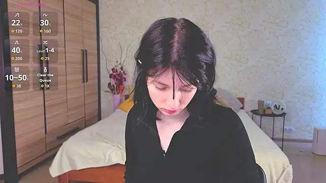 JulisSweet online show from 9, 10, 2025