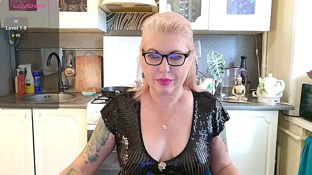 -Yourwoman- online show from 16, 10, 2025