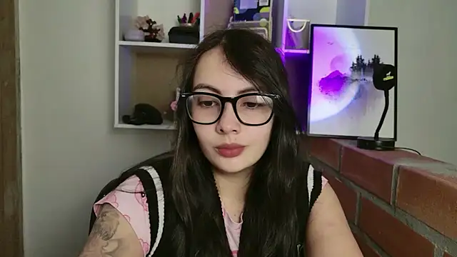 Snapshot of lalawhitte chatting on 27, 5, 2026 lalawhitte online show from 27, 5, 2026