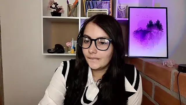 Snapshot of lalawhitte chatting on 19, 5, 2026 lalawhitte online show from 19, 5, 2026