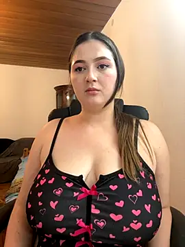 Snapshot of Kamilla_Loop chatting on 22, 11, 2025 Kamilla Loop online show from 22, 11, 2025